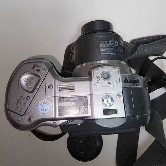 Sony MVC-CD400 Mavica Digital Camera,3x Optical Zoom - Picture 4 of 6